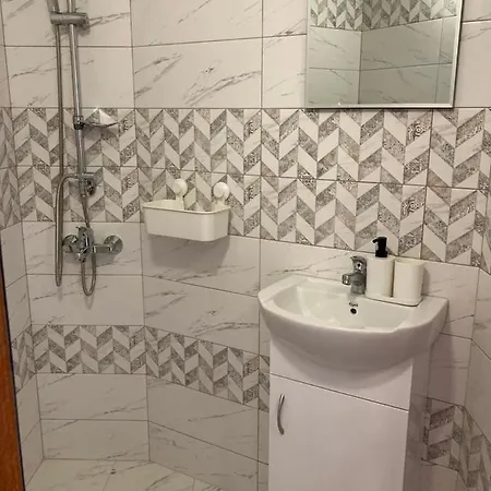 Ofilovi Guest house 2*